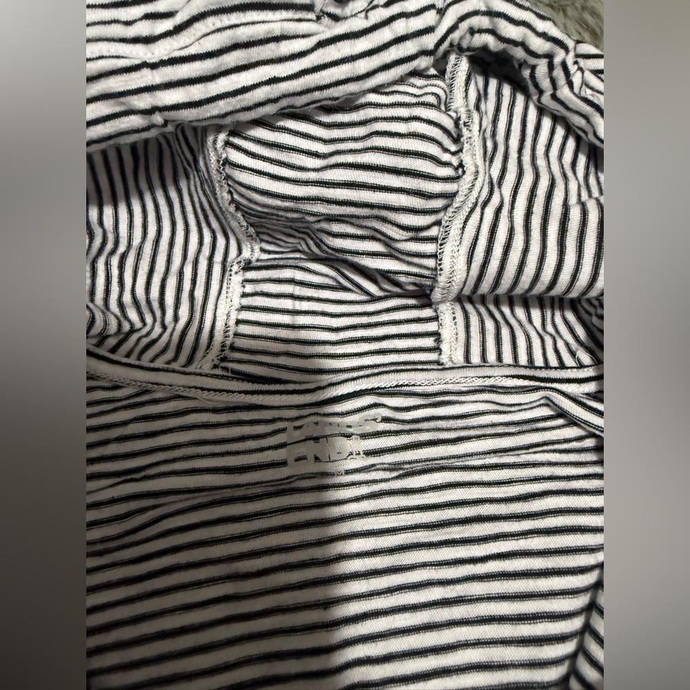 Lands End Black + White Pullover - image 3